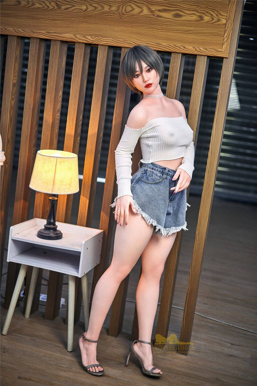 Sexpuppe Misa
