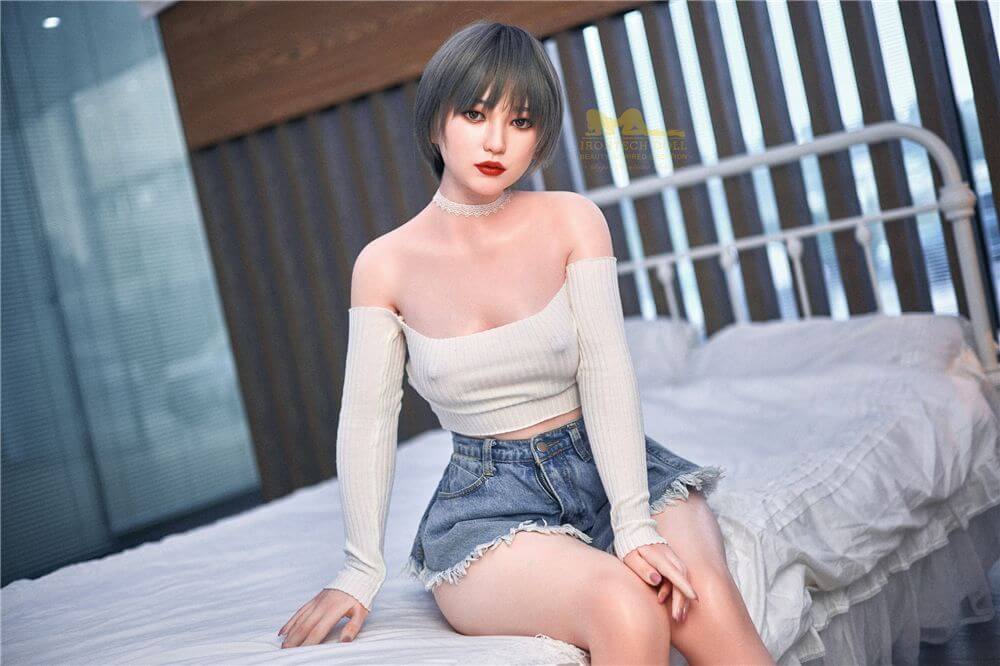 Sexpuppe Misa
