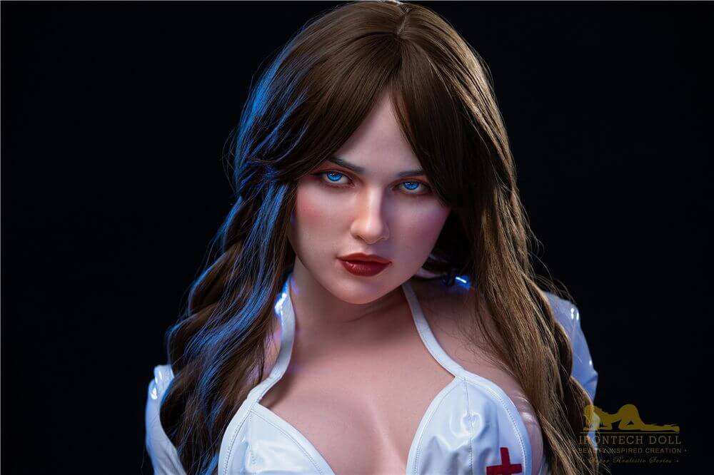 Sexpuppe Hazel
