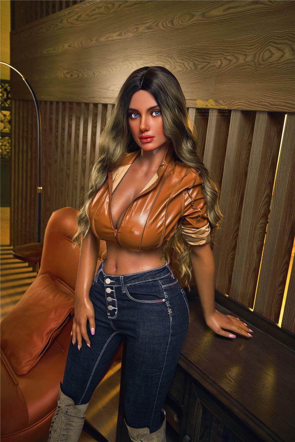 Sexpuppe Luna Dark Tanned 2