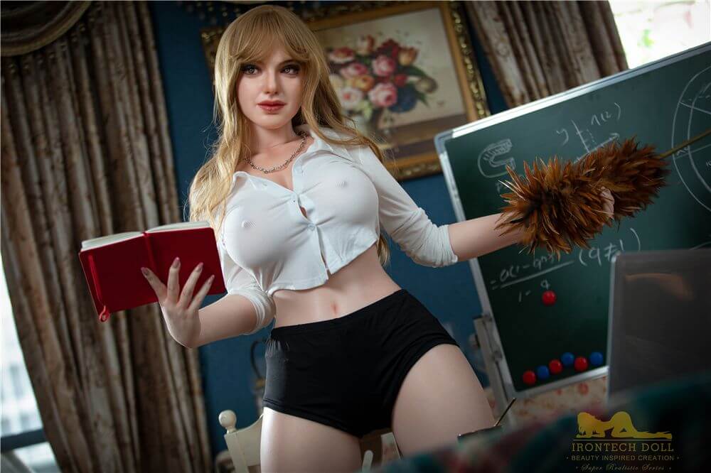 Sexpuppe Ivy 3