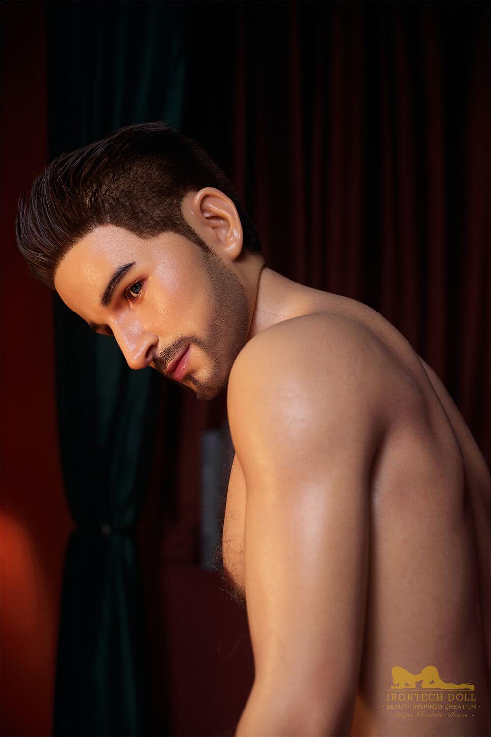 Maenliche Sexpuppe George