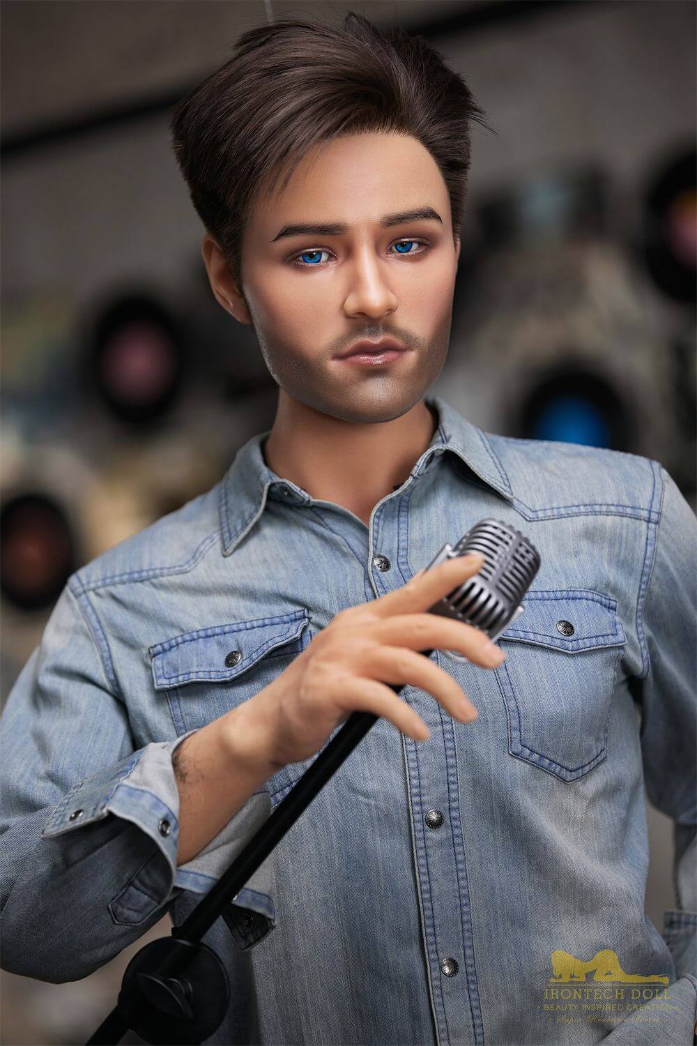 Maenliche Sexpuppe Emilio