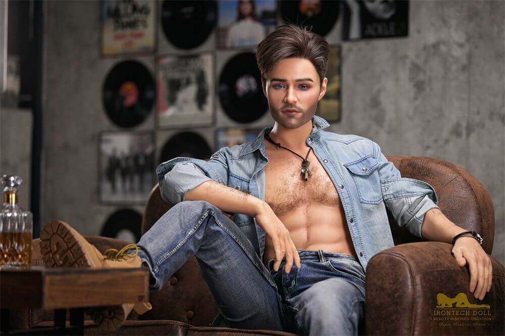 Maenliche Sexpuppe Emilio