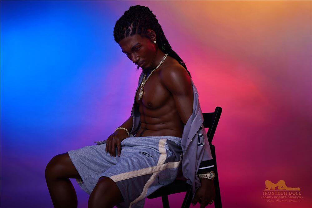 Maenliche Sexpuppe Black