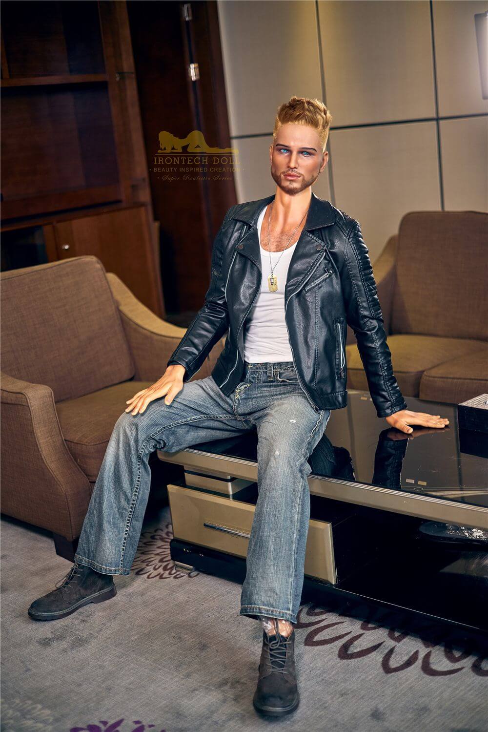 Maenliche Sexpuppe Kevin 2