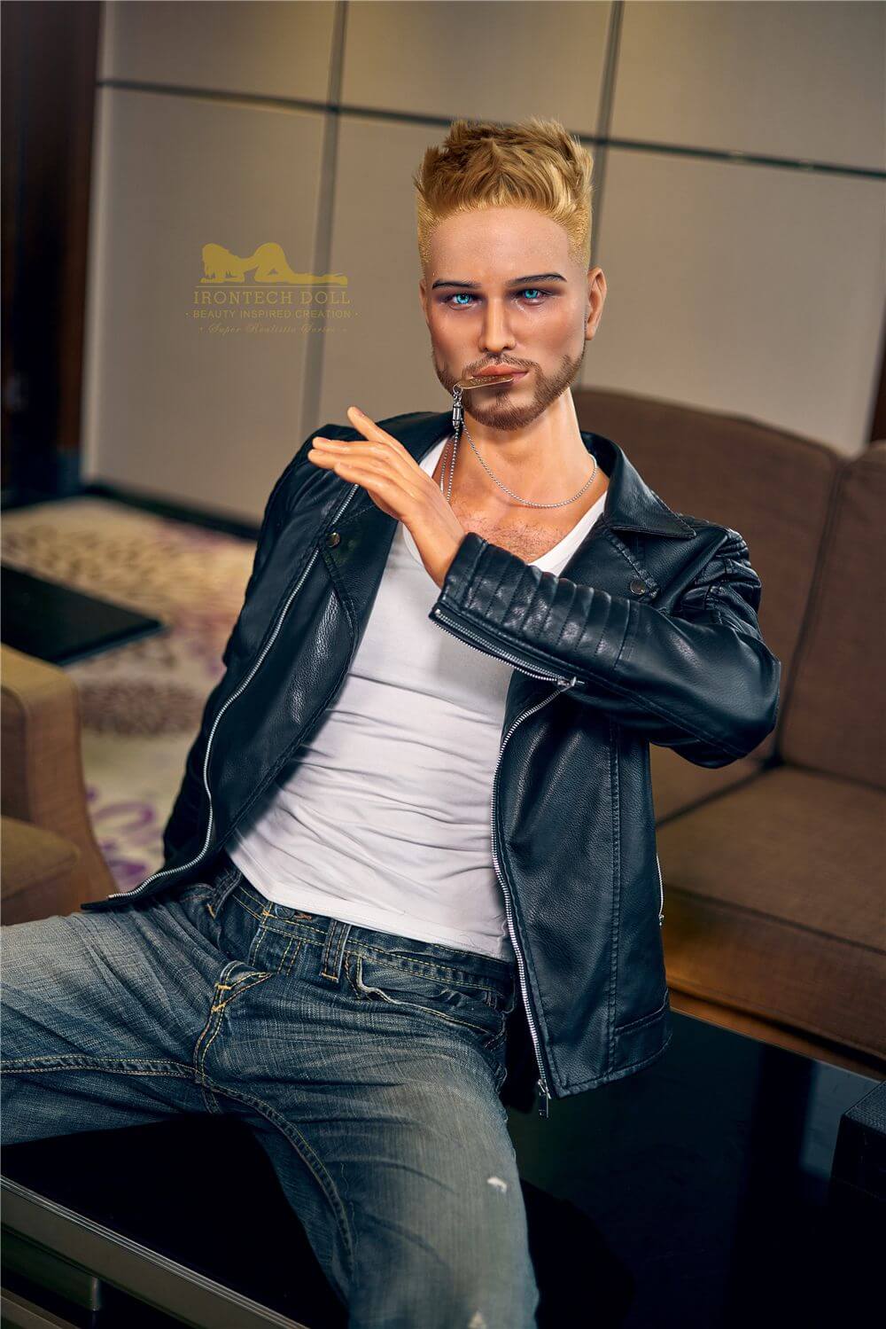 Maenliche Sexpuppe Kevin 2