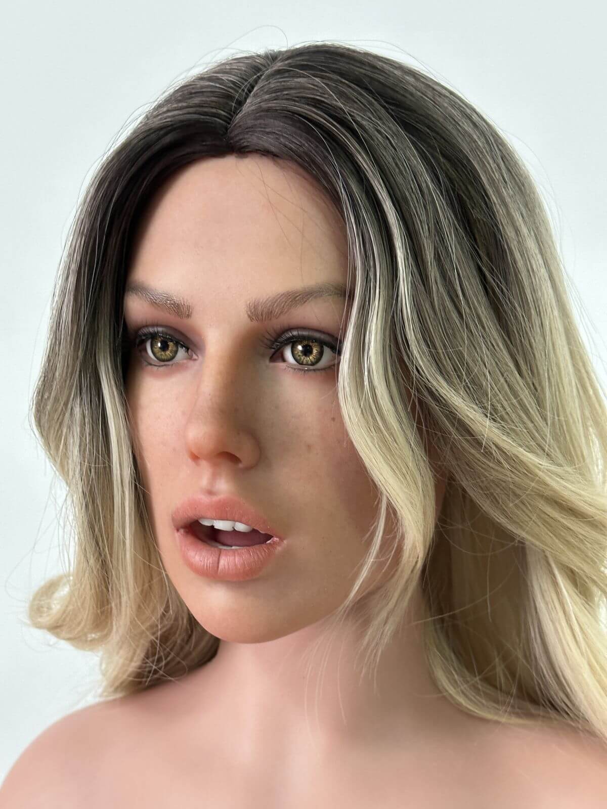 Sexpuppe Mirabella - Sofort lieferbar