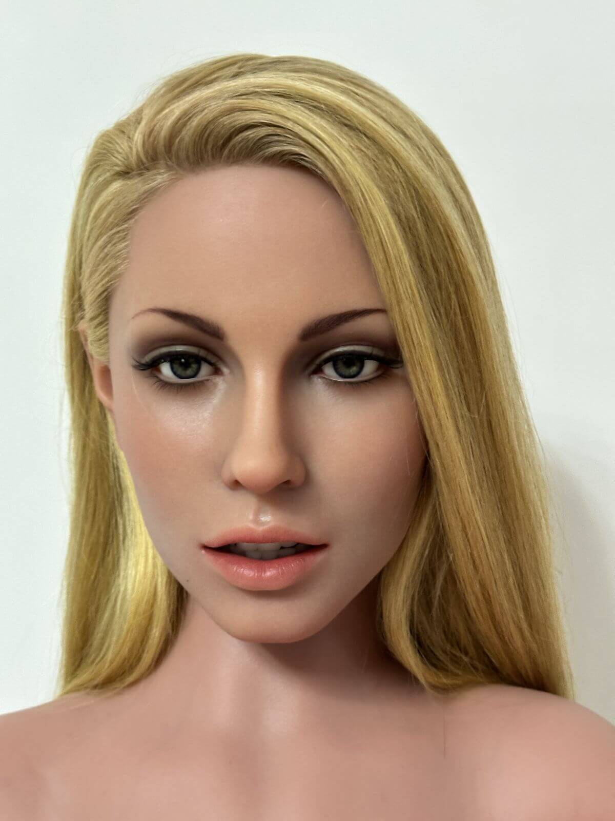 Sexpuppe Naomi