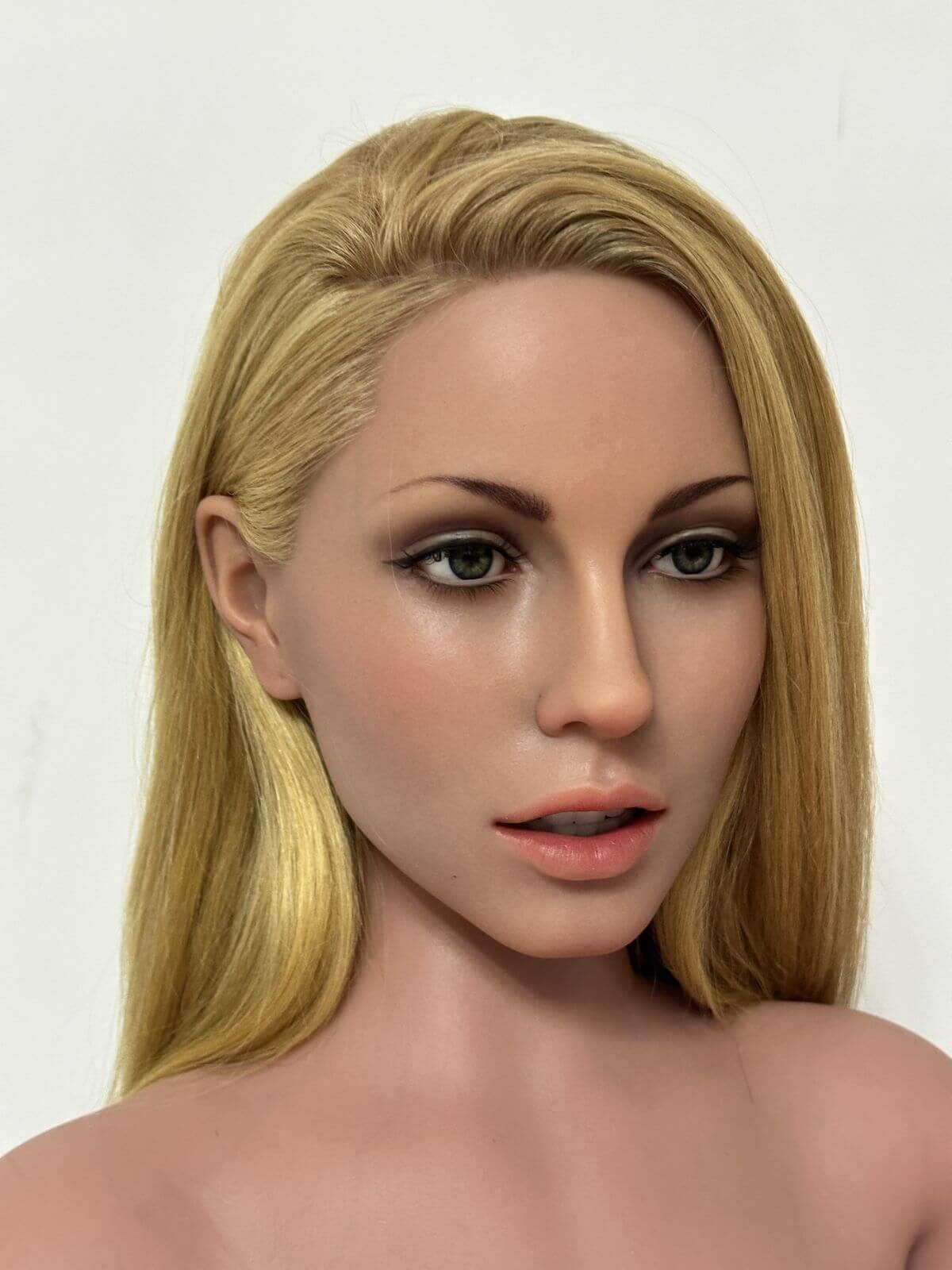 Sexpuppe Naomi