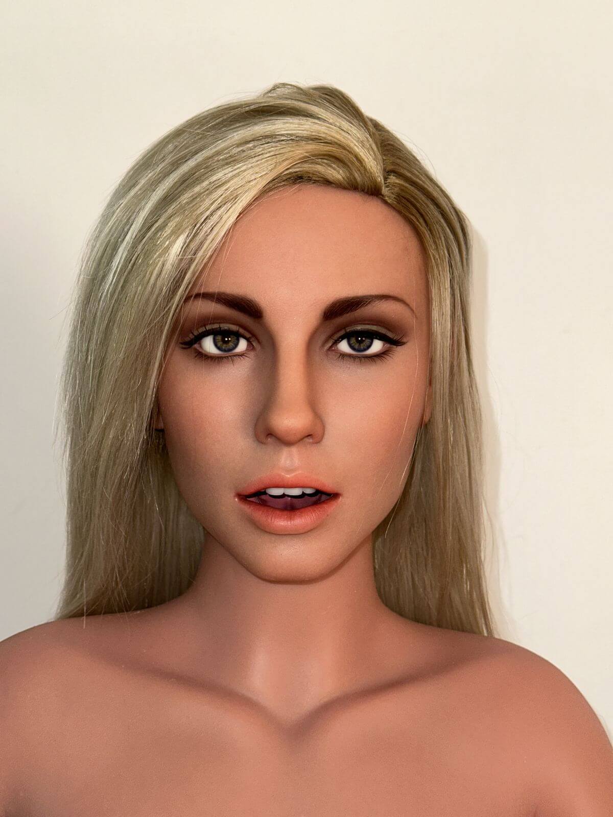 Sexpuppe Eloise