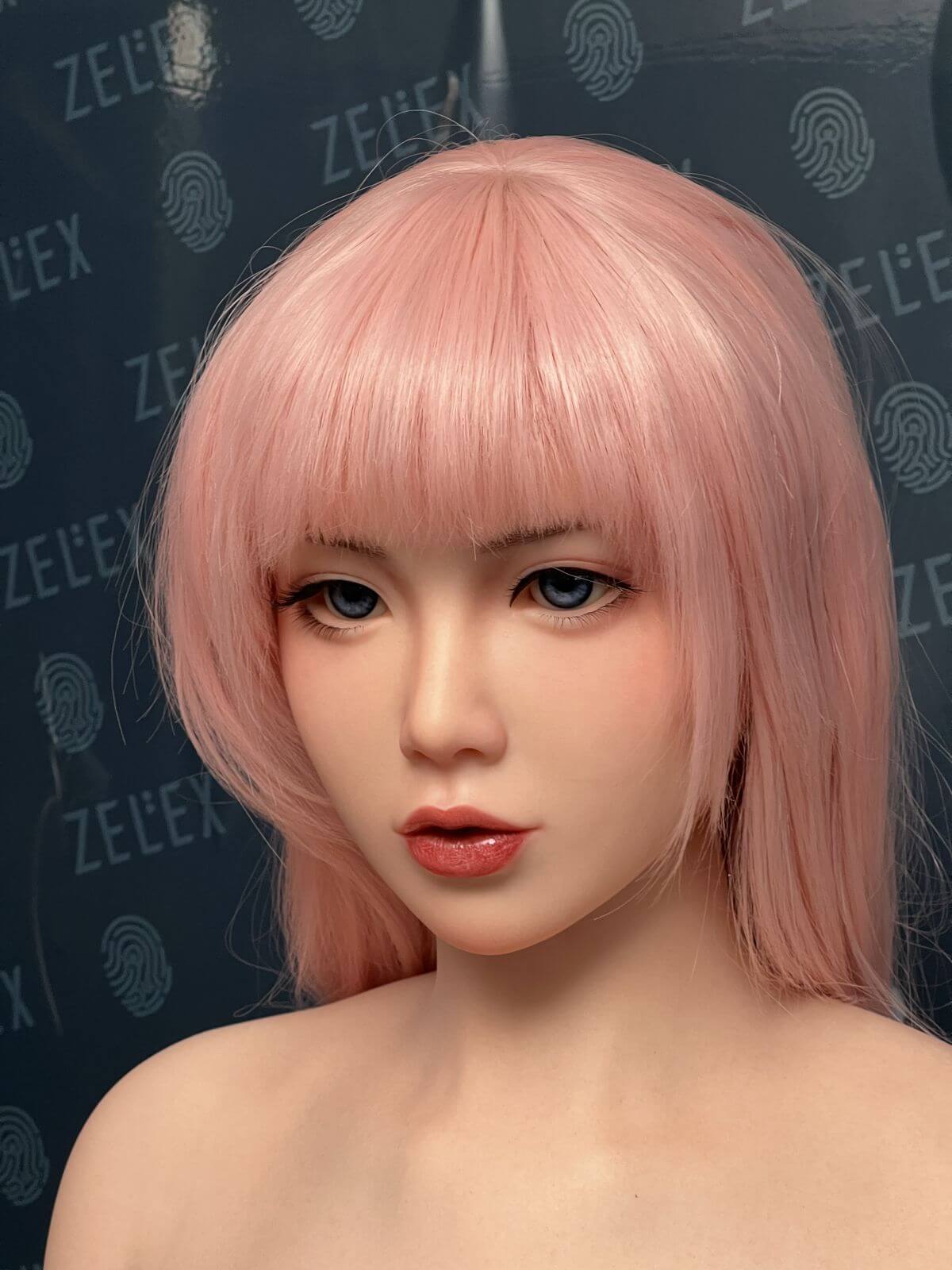 Silikon Sexpuppe Xhania