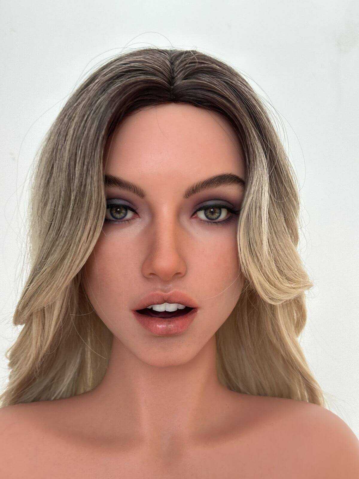 Sexpuppe Veralyn - Sofort lieferbar
