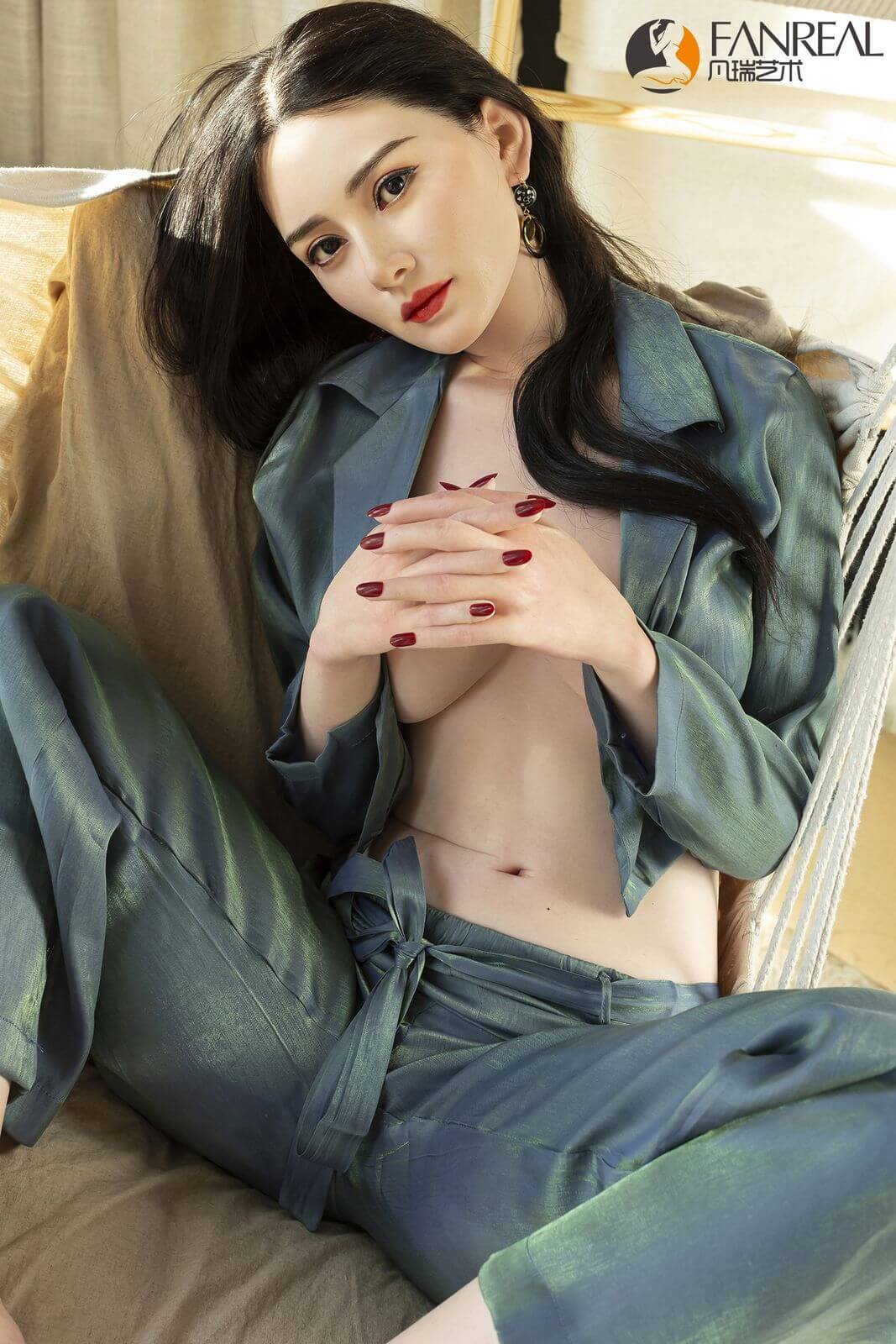 Silikonpuppe Ling - 173 cm
