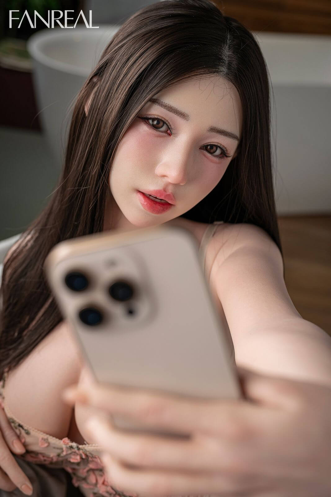 Sexpuppe Nora 4 Real Skin