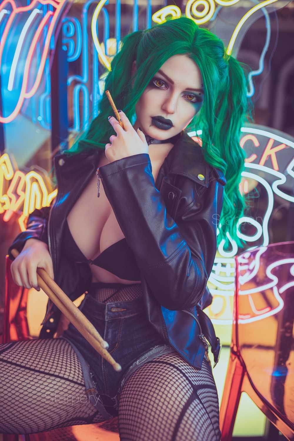 Sexpuppe Flora