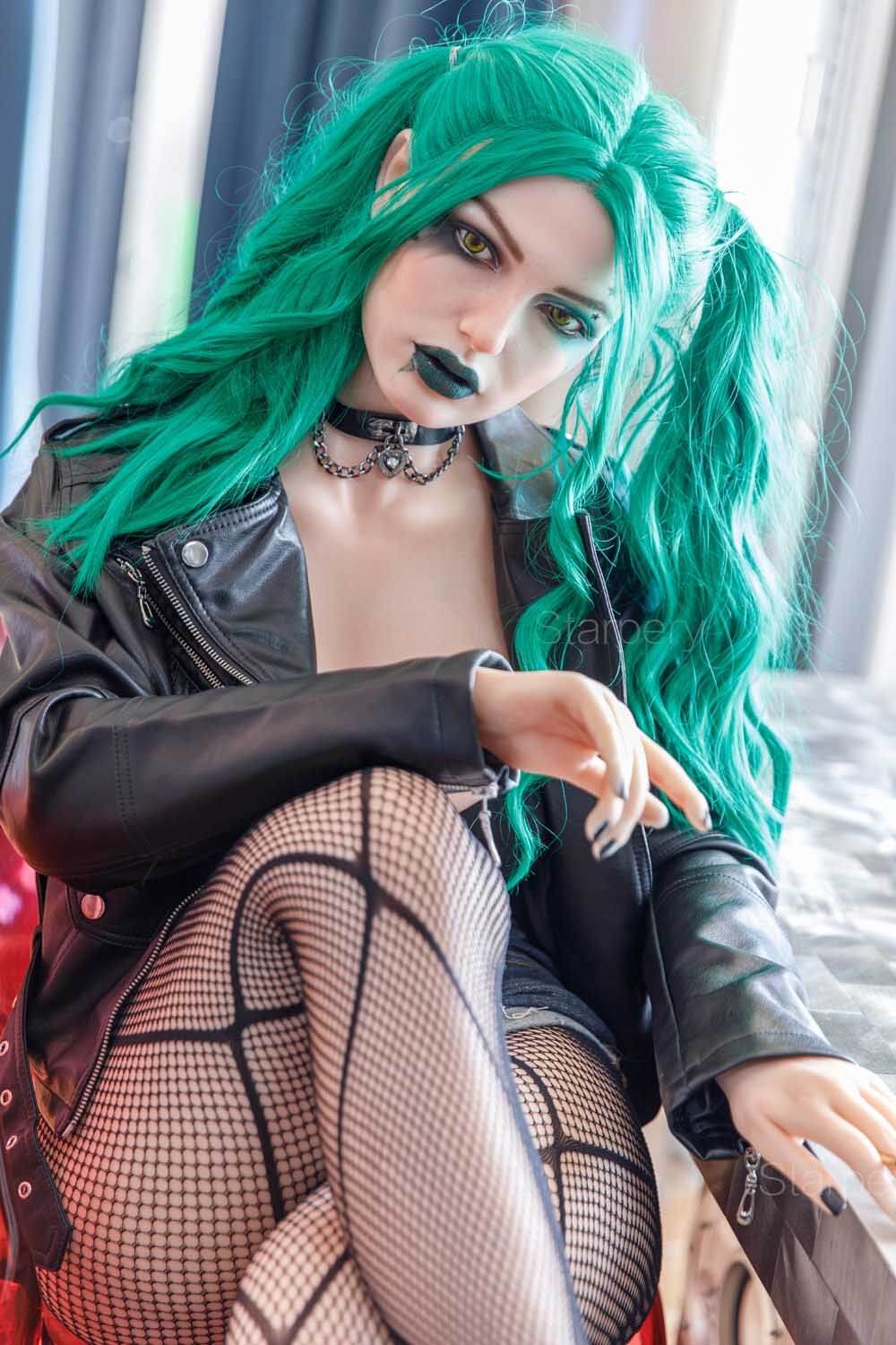 Sexpuppe Flora