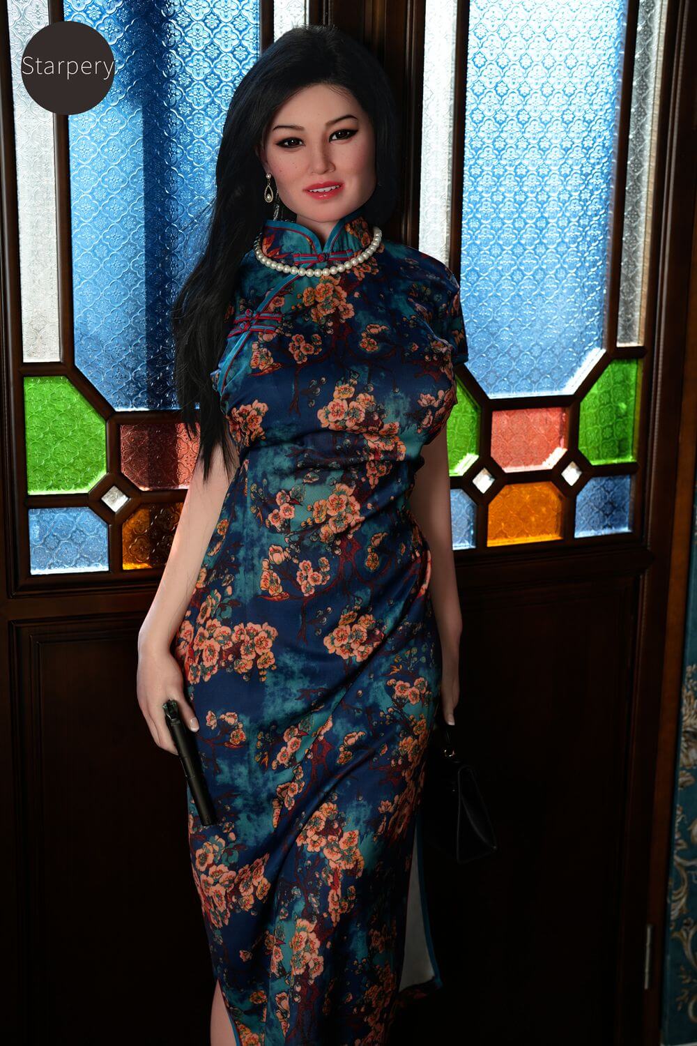 Sexpuppe Lucy Luo