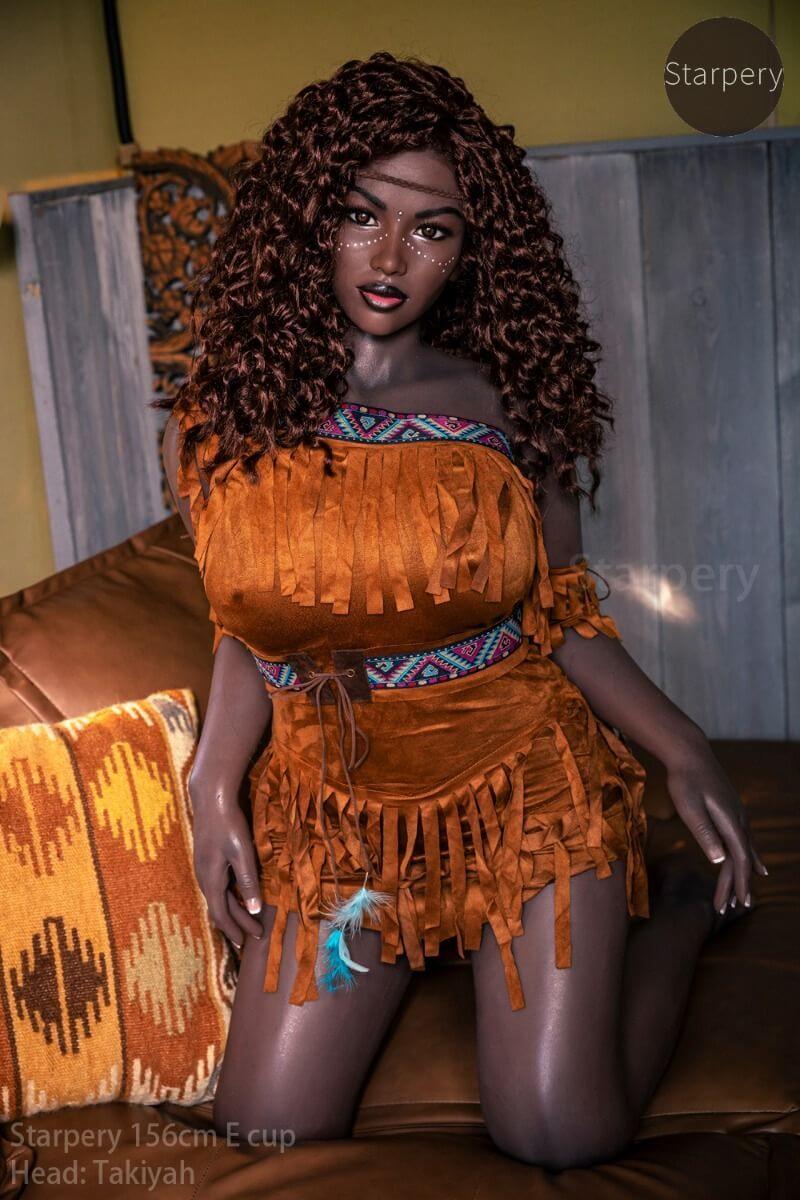 Sexpuppe Takiyah