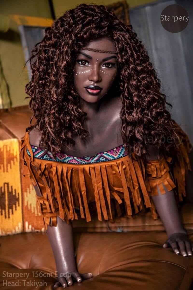 Sexpuppe Takiyah