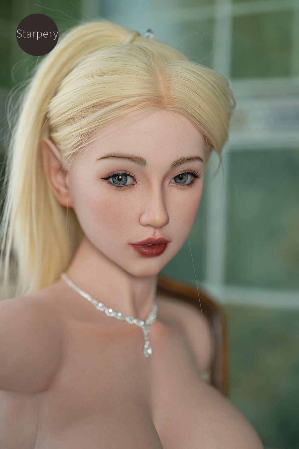 Sex-Torso Aurora