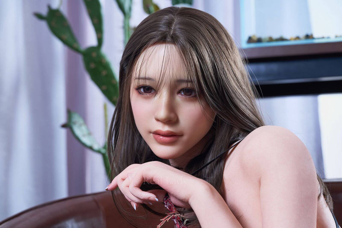 Silikonpuppe Selina 2