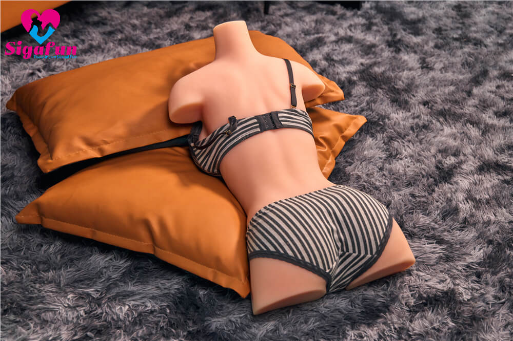 Sex Torso Akiko