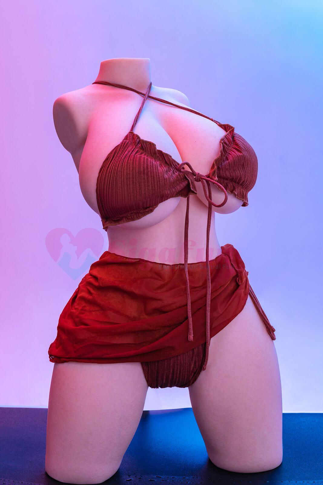 Sex Torso Korina
