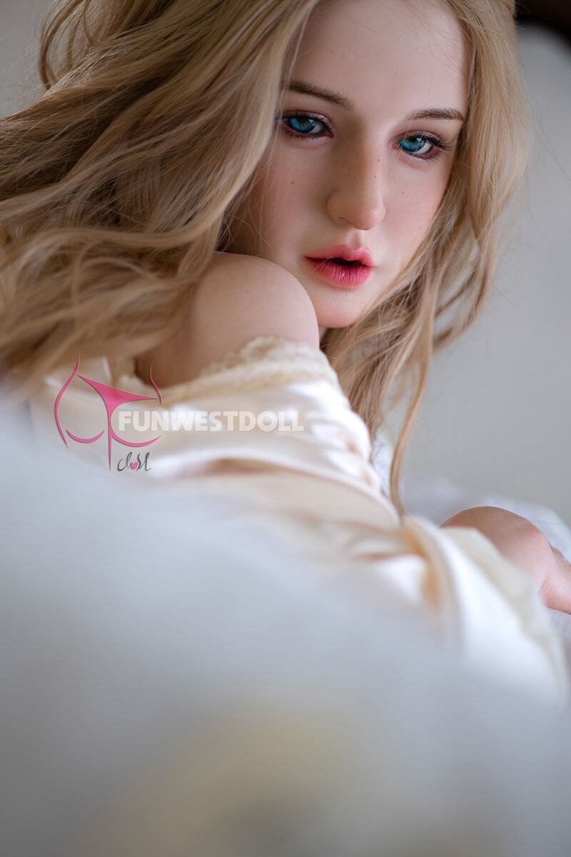 Sexpuppe Cherie