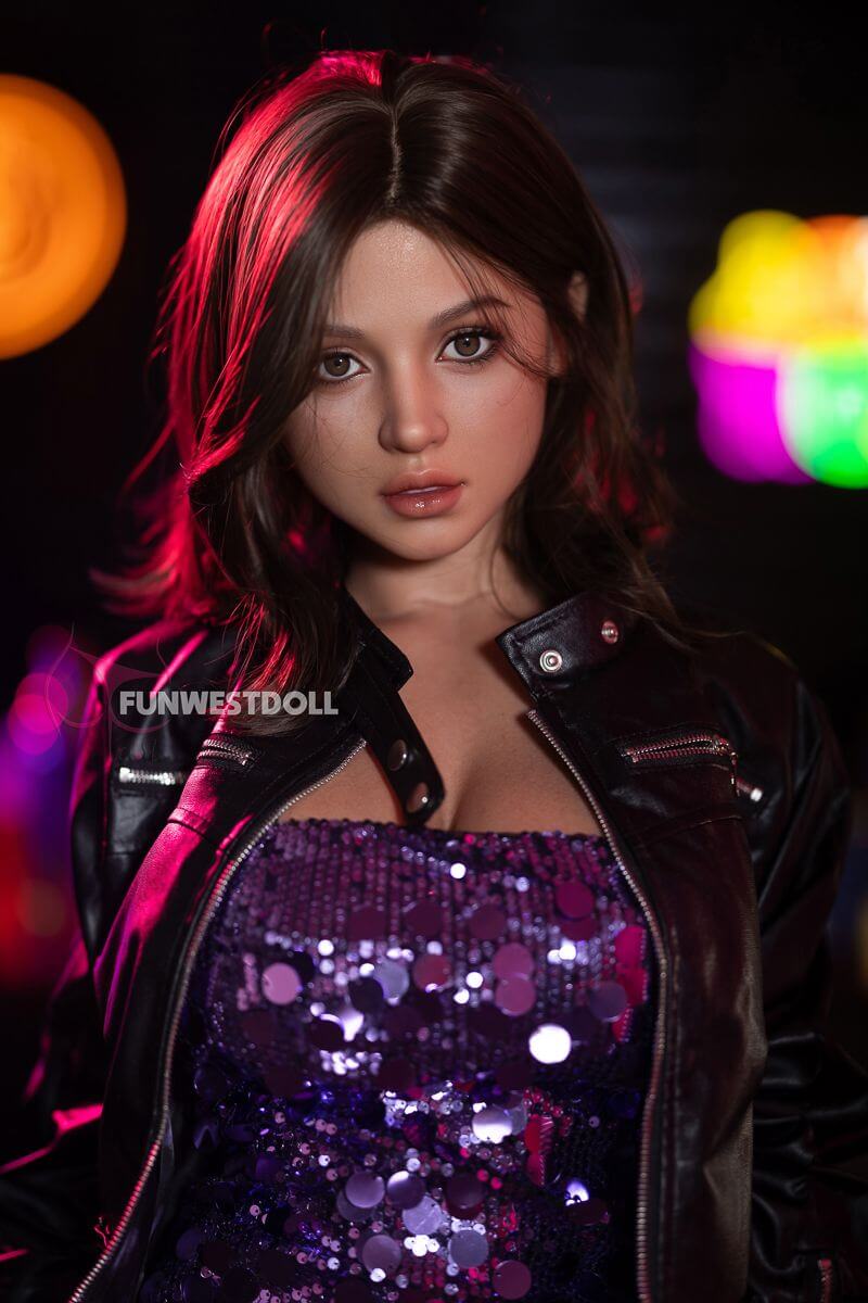 Sexpuppe Asian Lyra
