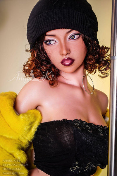 Sexpuppe Yamina
