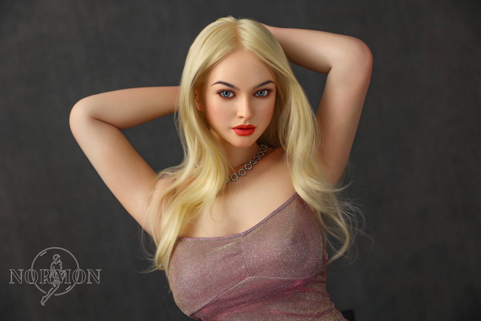 Sexpuppe Lora