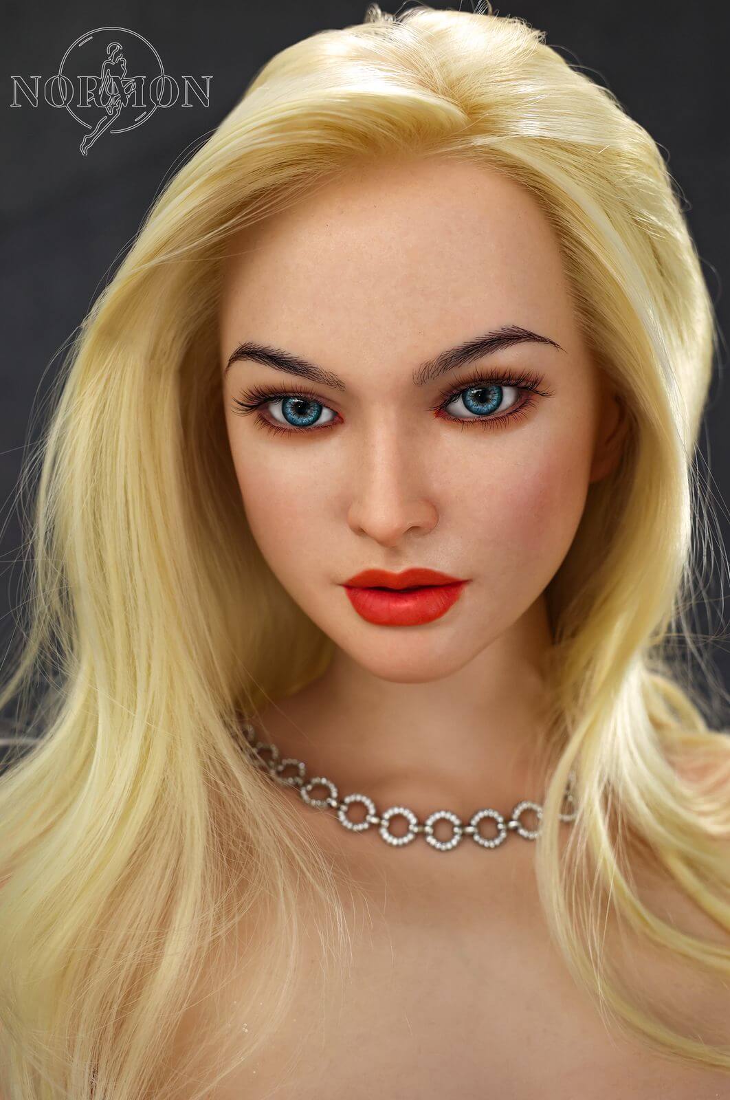 Sexpuppe Lora