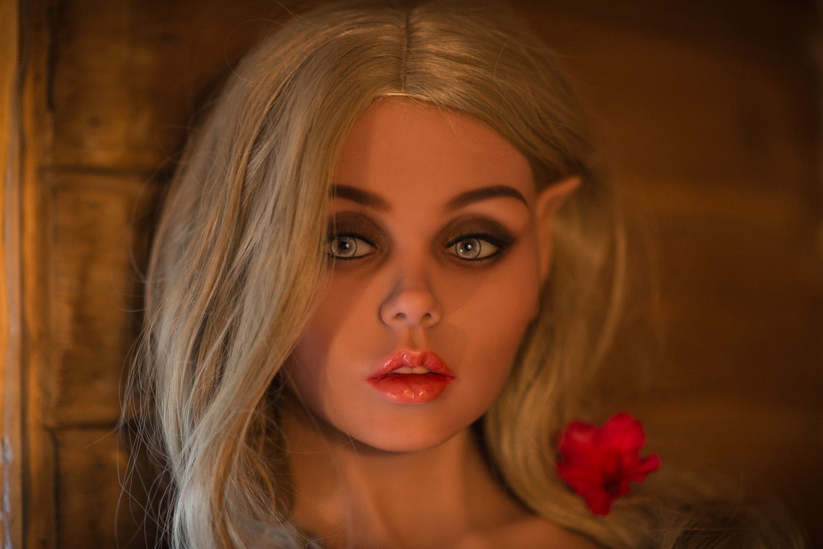 Sexpuppe Adelia Mit Elfenohren