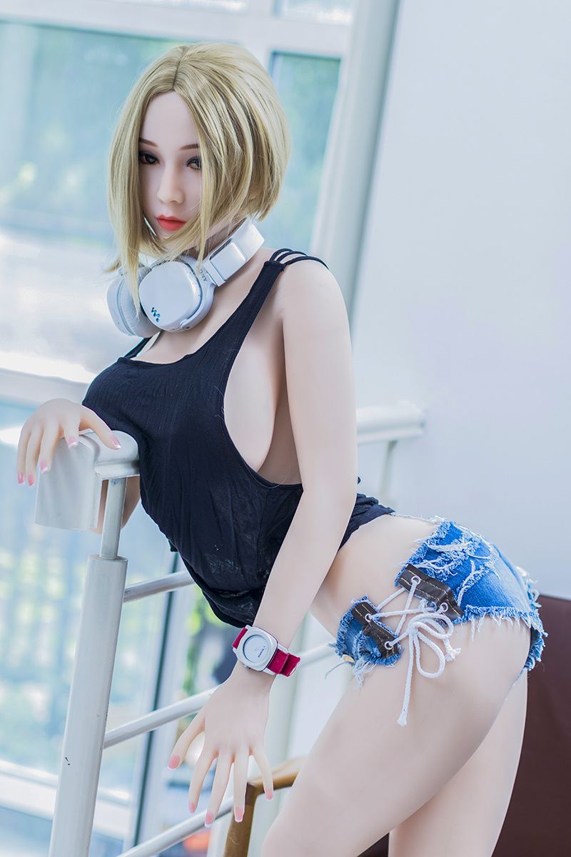 Sexpuppe Vivian