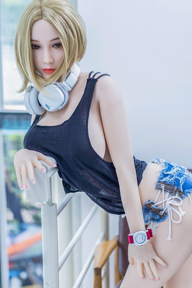 Sexpuppe Vivian