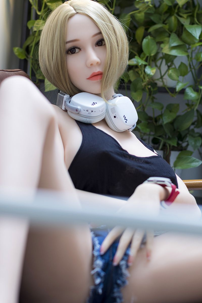 Sexpuppe Vivian