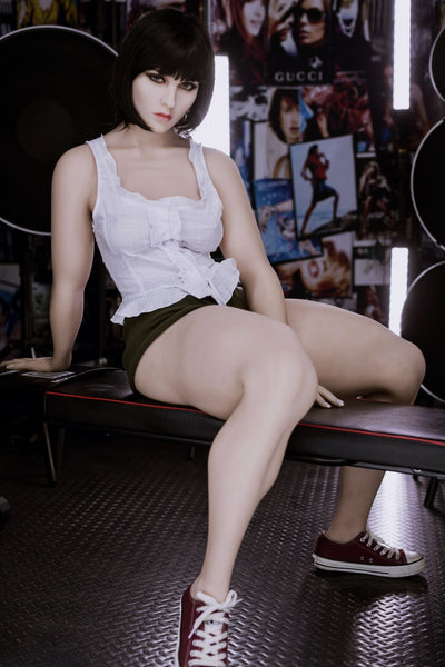 Sexpuppe Emina