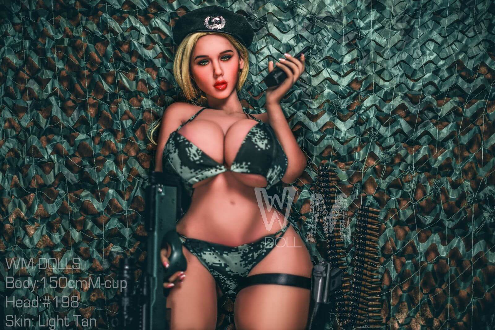 Sexpuppe Mone