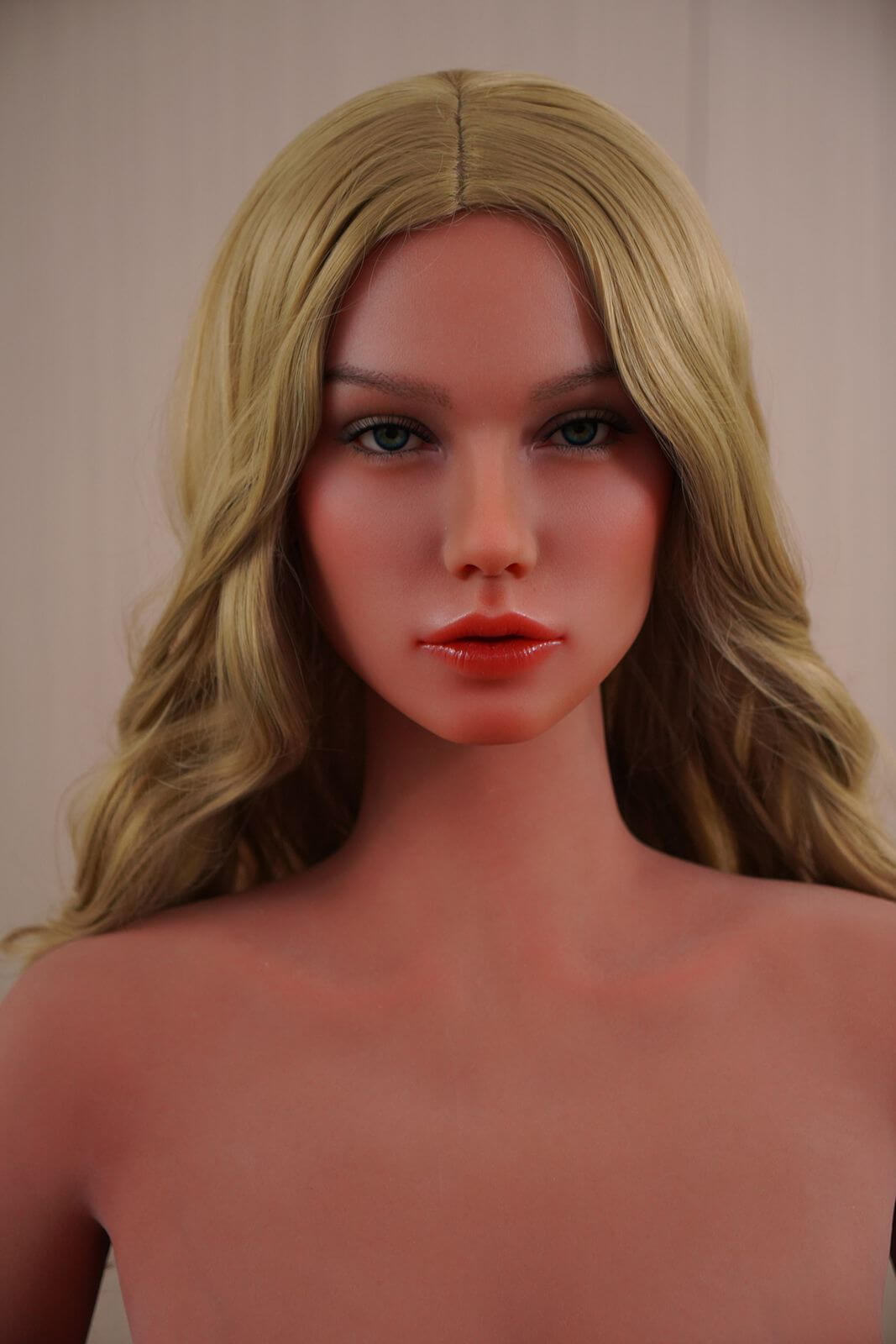Sexpuppe Junia