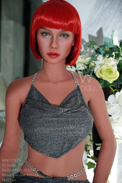 Sexpuppe Zinnia