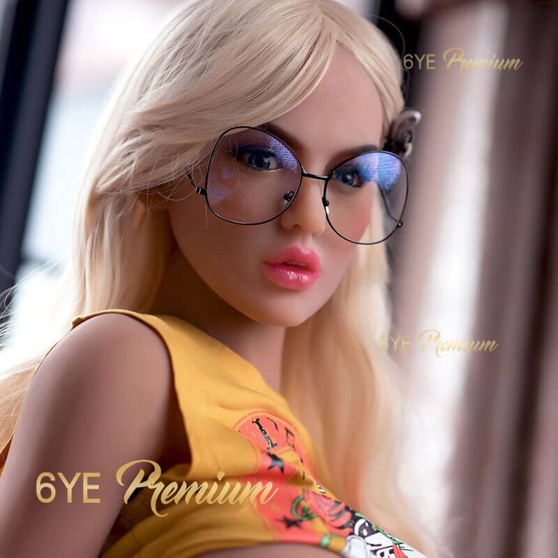 Sexpuppe Mirena