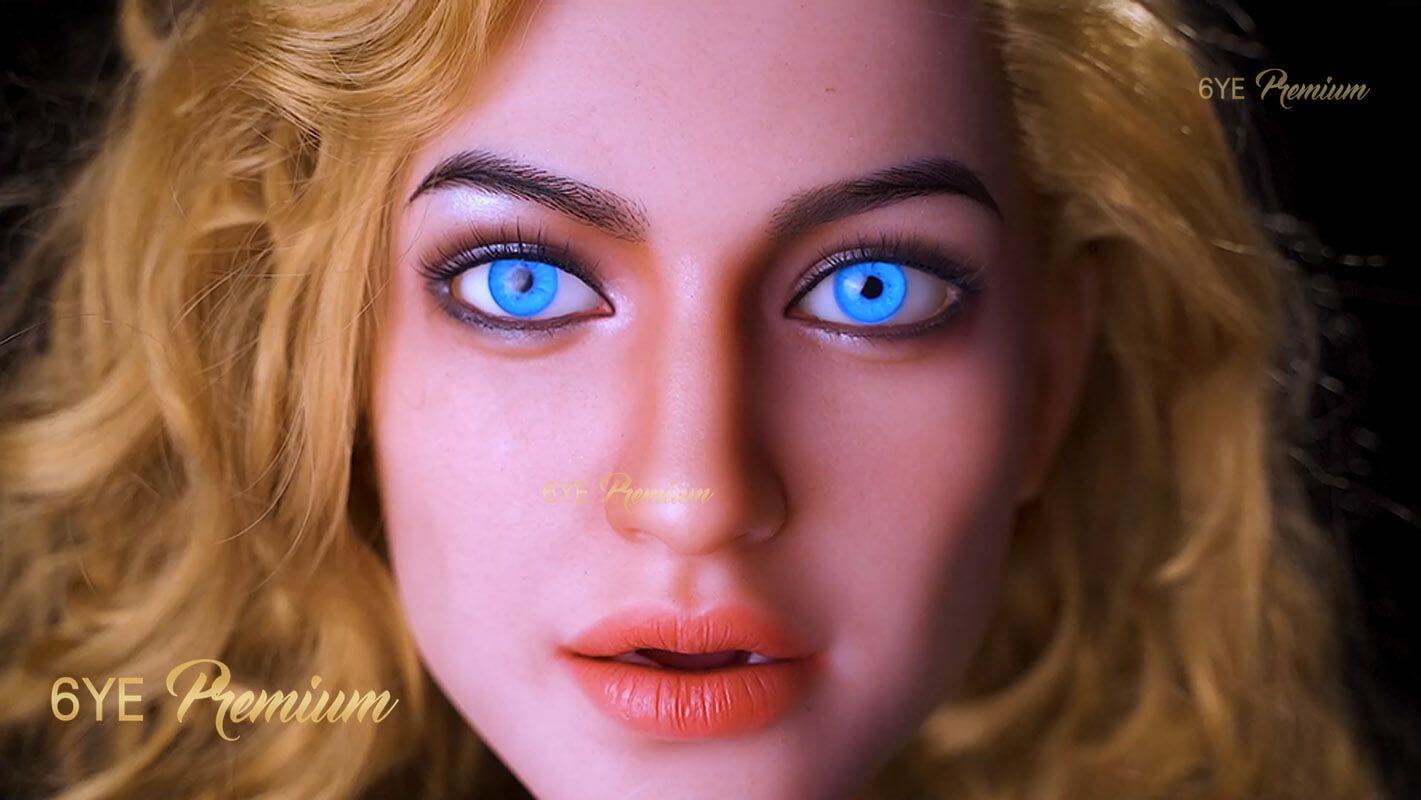 Hybrid Sexpuppe Celina