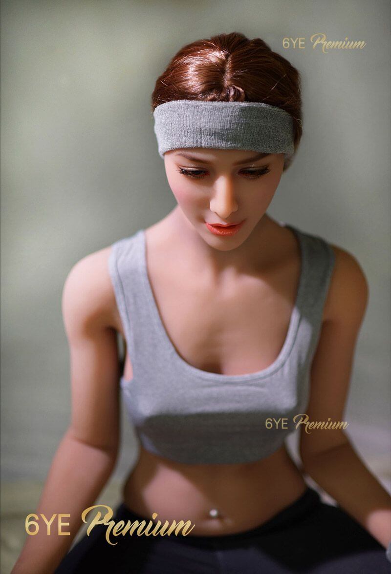 Sexpuppe Leova