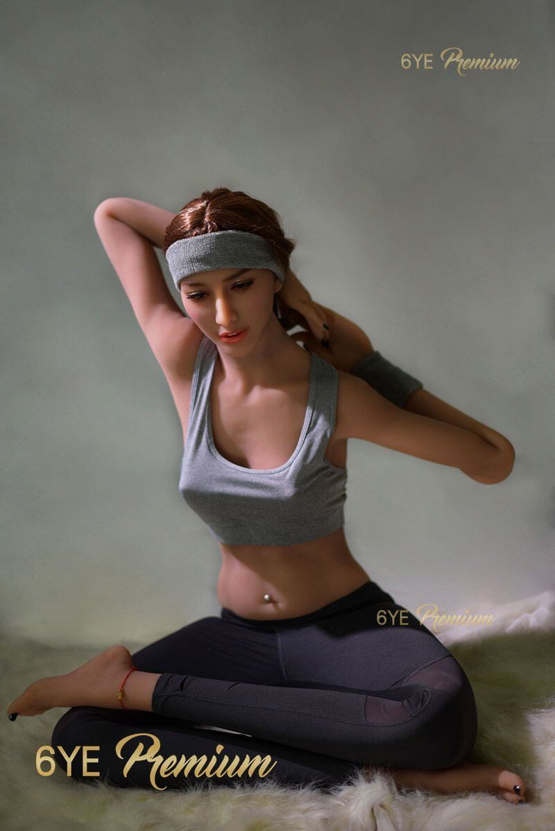 Sexpuppe Leova