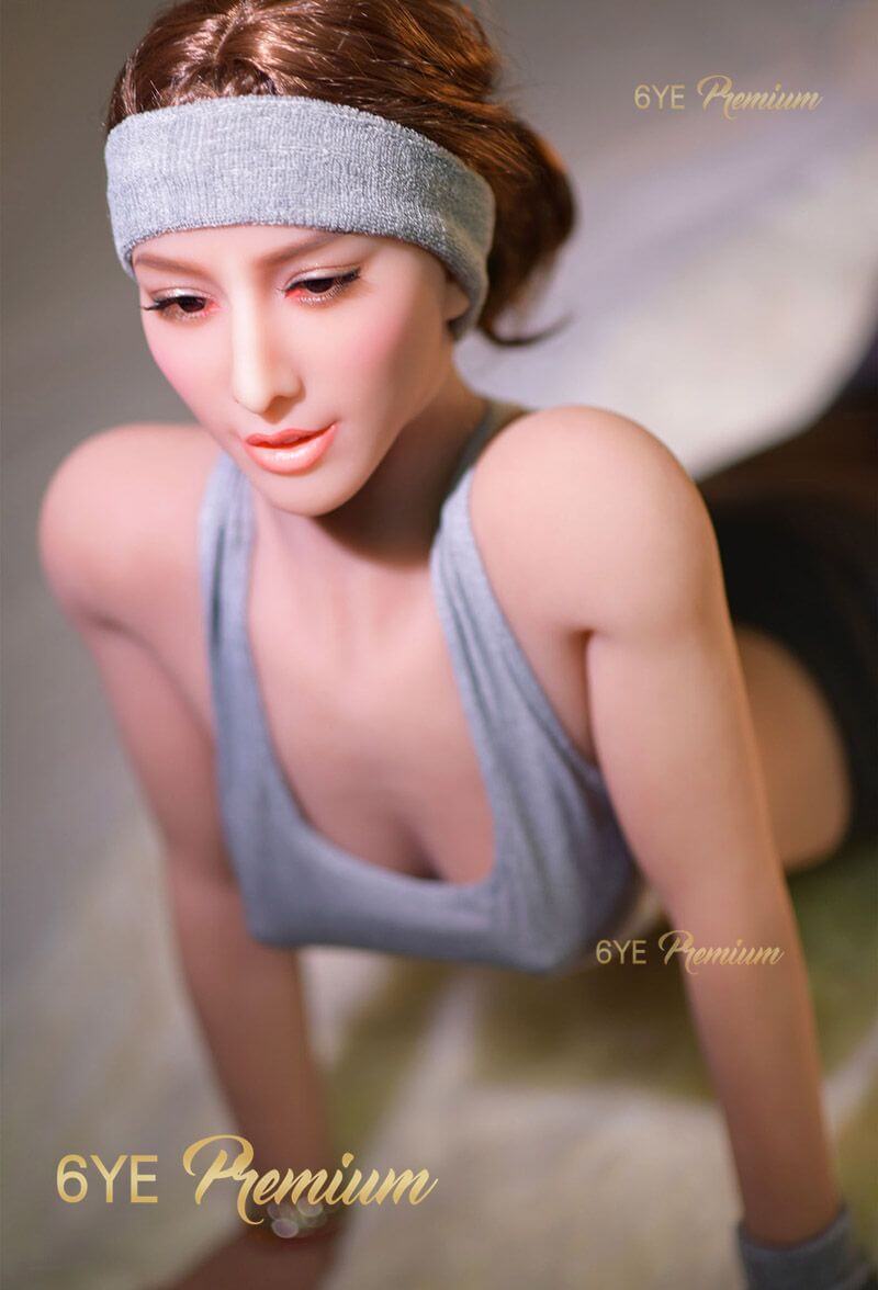Sexpuppe Leova
