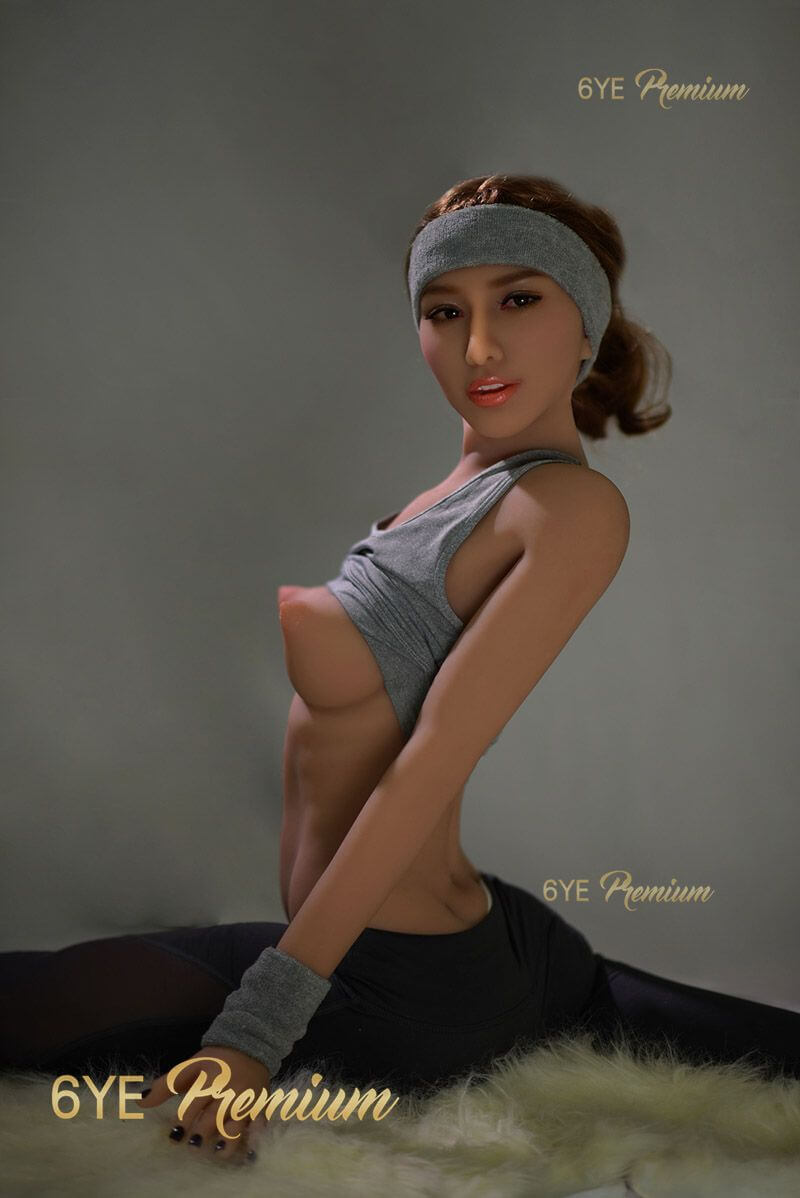 Sexpuppe Leova