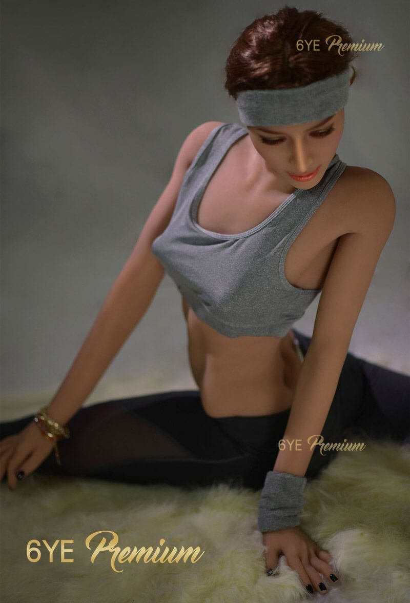 Sexpuppe Leova