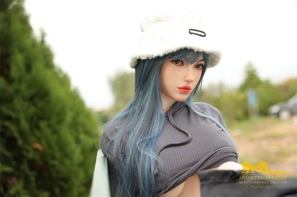 Hybrid Sex Doll Lysandra