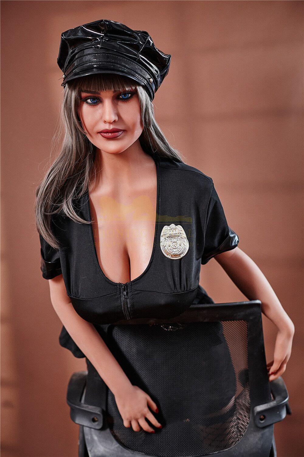 Sexpuppe Edyth